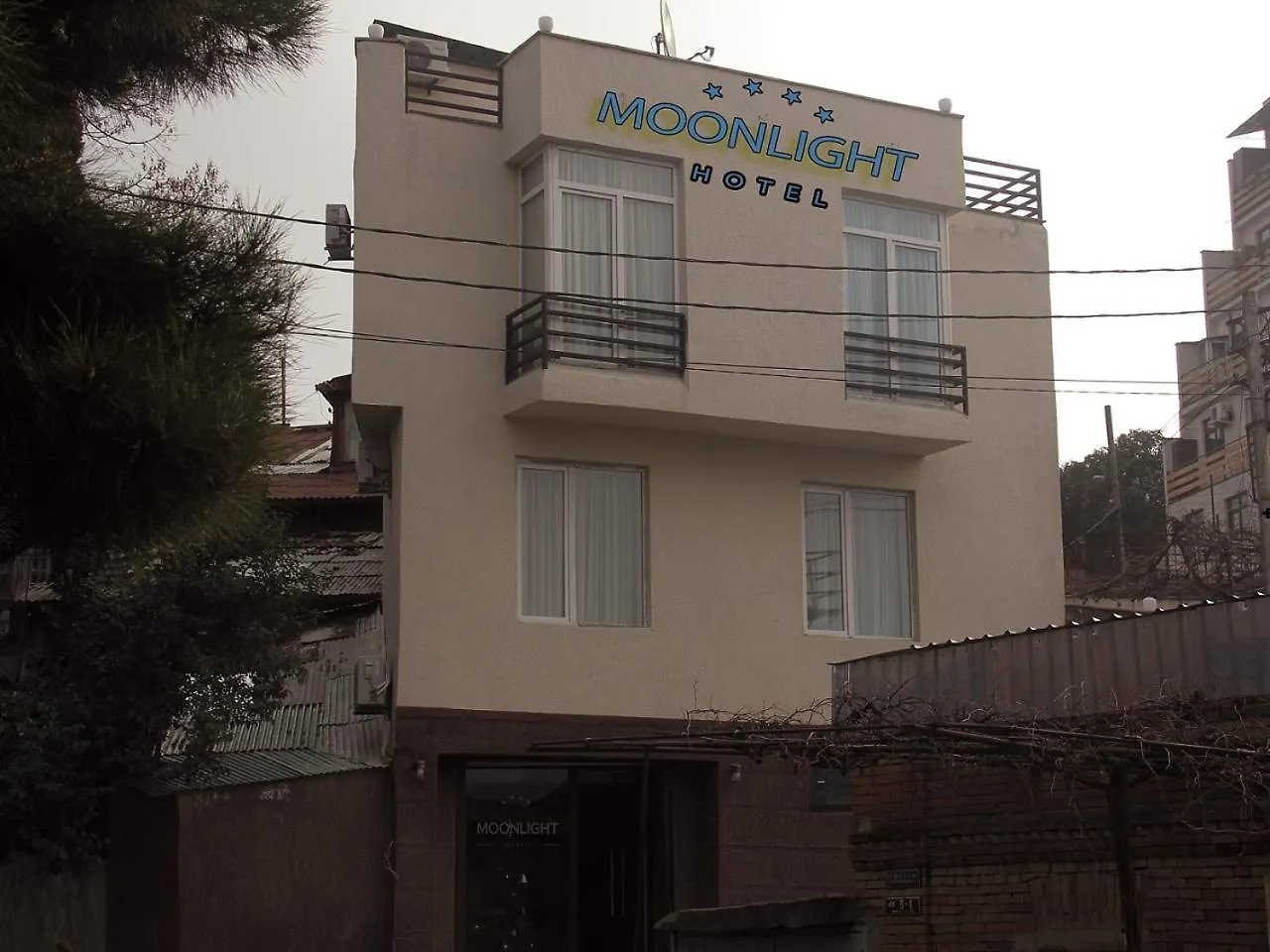 Moon Light Hotel ティビリシ グルジア